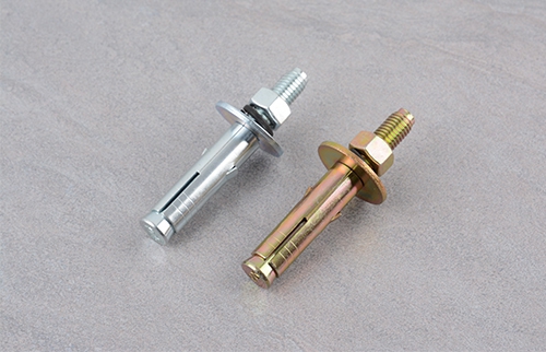 Double wing casing anchor bolt