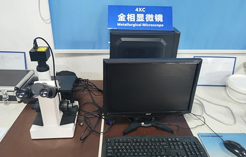 金相显微镜