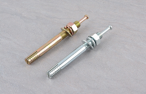 Core breaking anchor bolt